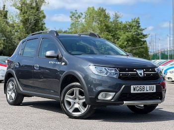Used Dacia Sandero Stepway 2018 for sale - 79309104: Photo