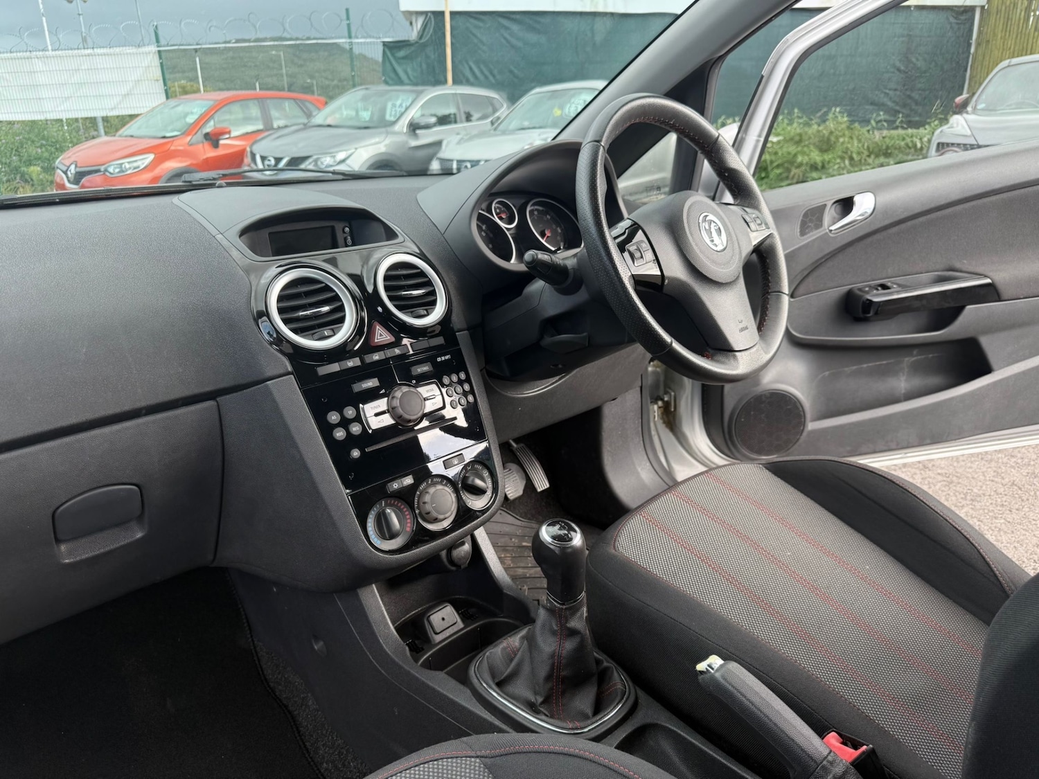 Used Vauxhall Corsa 2015 for sale - 77318691: Photo 15