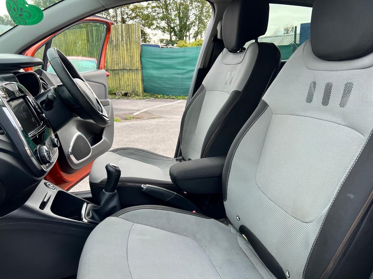 Used Renault Captur 2013 for sale - 76252506: Photo 11