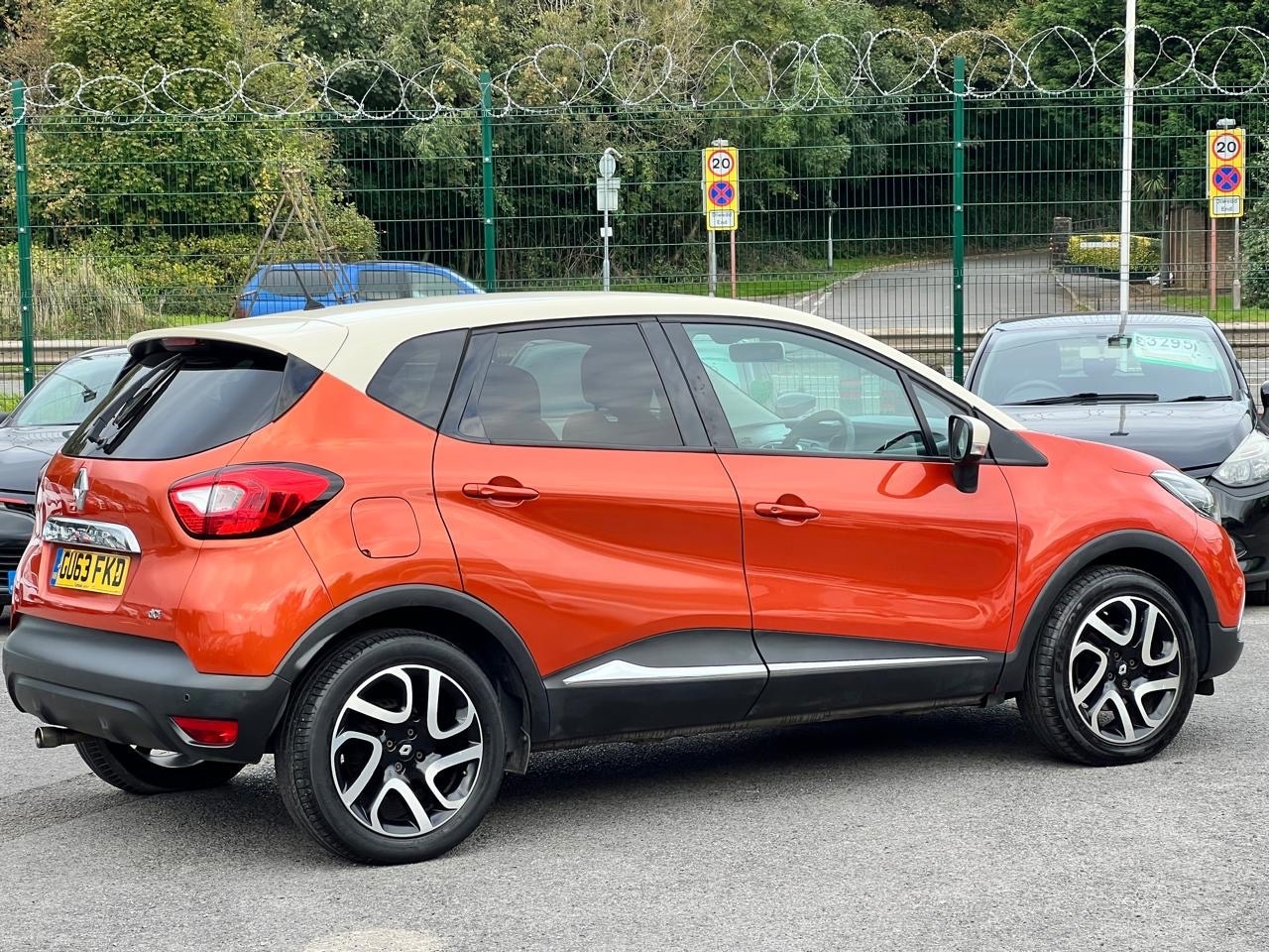 Used Renault Captur 2013 for sale - 76252506: Photo 3