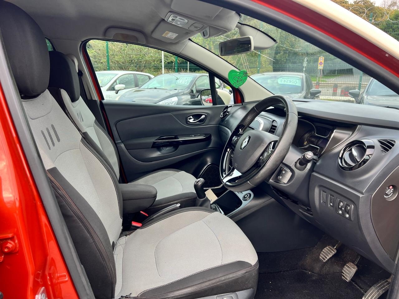 Used Renault Captur 2013 for sale - 76252506: Photo 9