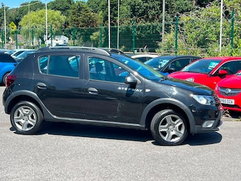 Used Dacia Sandero Stepway 2017 for sale - 79190842: Photo