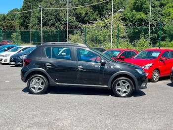 Used Dacia Sandero Stepway 2017 for sale - 79190842: Photo