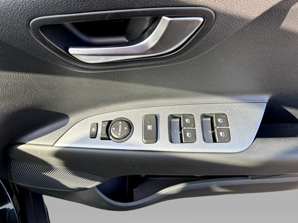 Used Kia Stonic 2025 for sale - 77635599: Photo 36