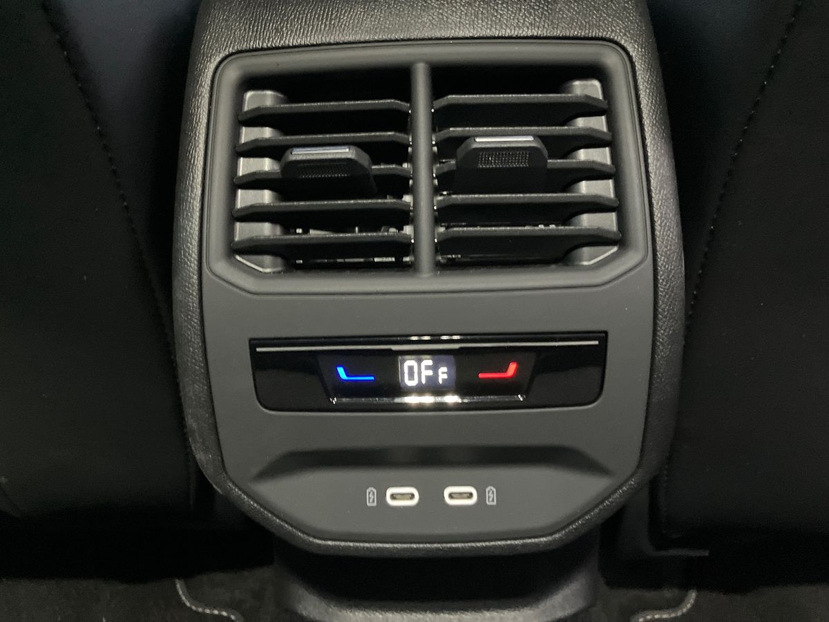 Used SEAT Leon 2025 for sale - 76807895: Photo 42