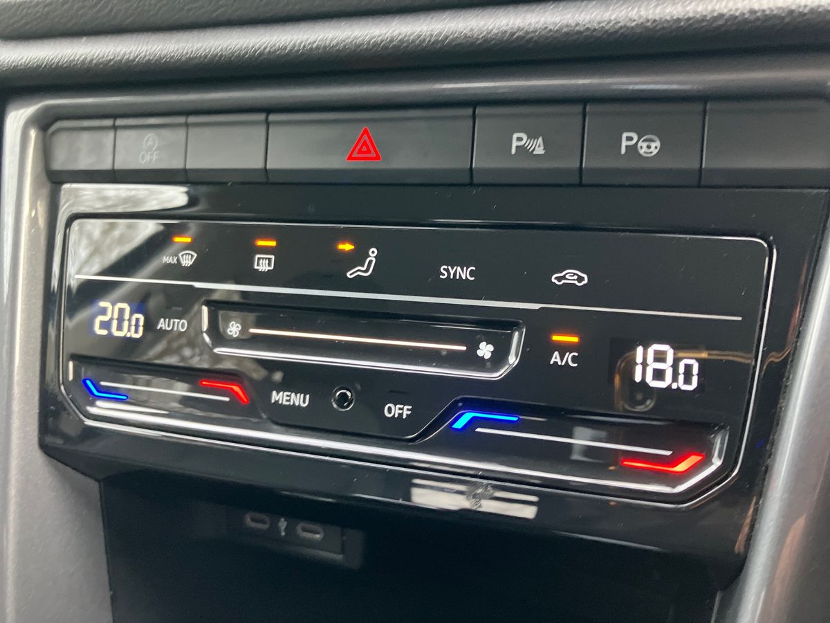 Used Volkswagen T-Roc 2024 for sale - 76892444: Photo 12