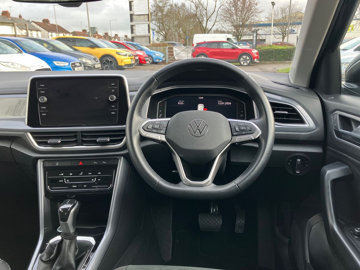 Used Volkswagen T-Roc 2024 for sale - 76892444: Photo 15