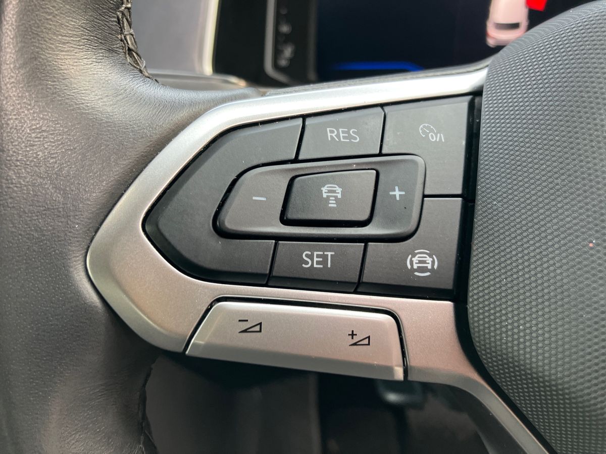 Used Volkswagen T-Roc 2024 for sale - 76892444: Photo 16