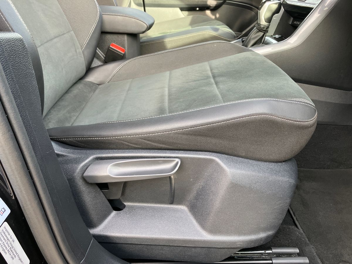 Used Volkswagen T-Roc 2024 for sale - 76892444: Photo 33