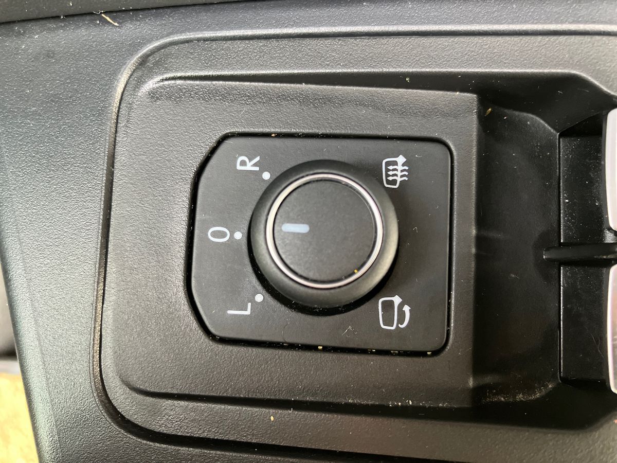 Used Volkswagen T-Roc 2024 for sale - 76892444: Photo 34