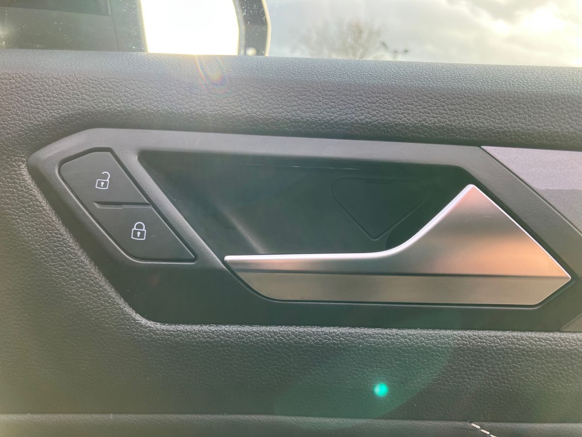 Used Volkswagen T-Roc 2024 for sale - 76892444: Photo 35