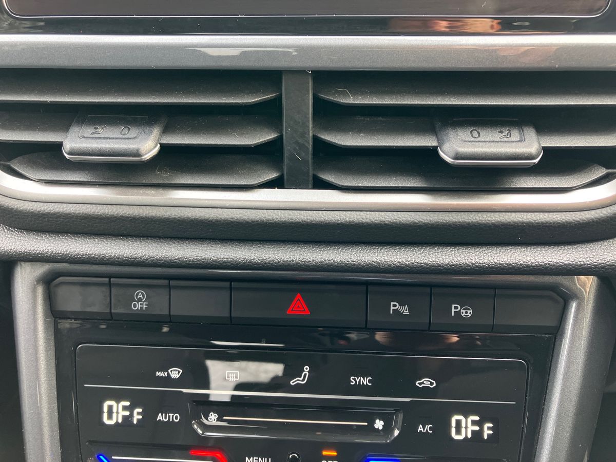 Used Volkswagen T-Roc 2024 for sale - 76892444: Photo 47