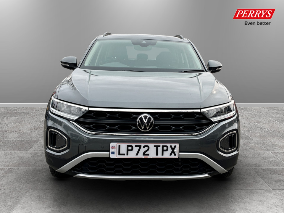Used Volkswagen T-Roc 2023 for sale - 78077295: Photo 2