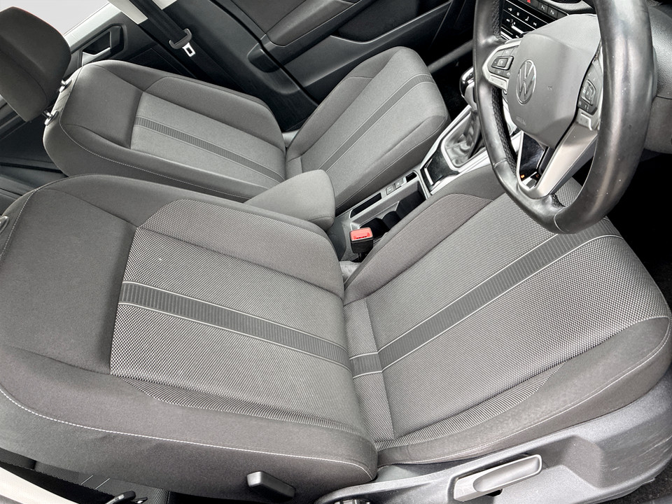 Used Volkswagen T-Roc 2023 for sale - 78077295: Photo 24