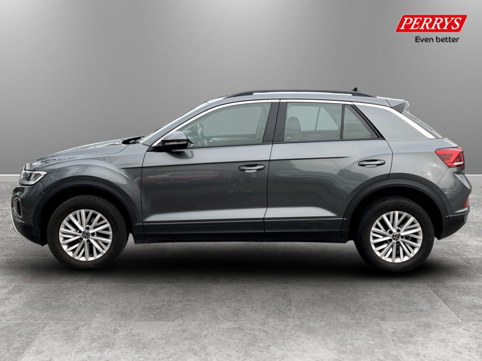 Used Volkswagen T-Roc 2023 for sale - 78077295: Photo 4