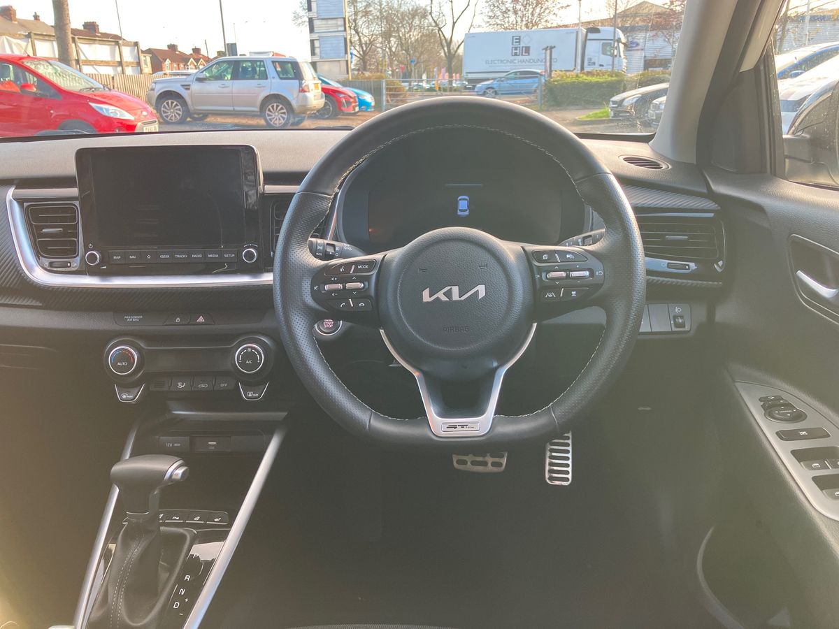 Used Kia Stonic 2024 for sale - 76491236: Photo 15