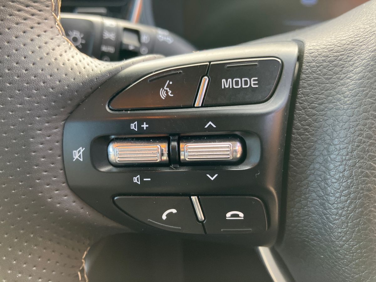 Used Kia Stonic 2024 for sale - 76491236: Photo 16