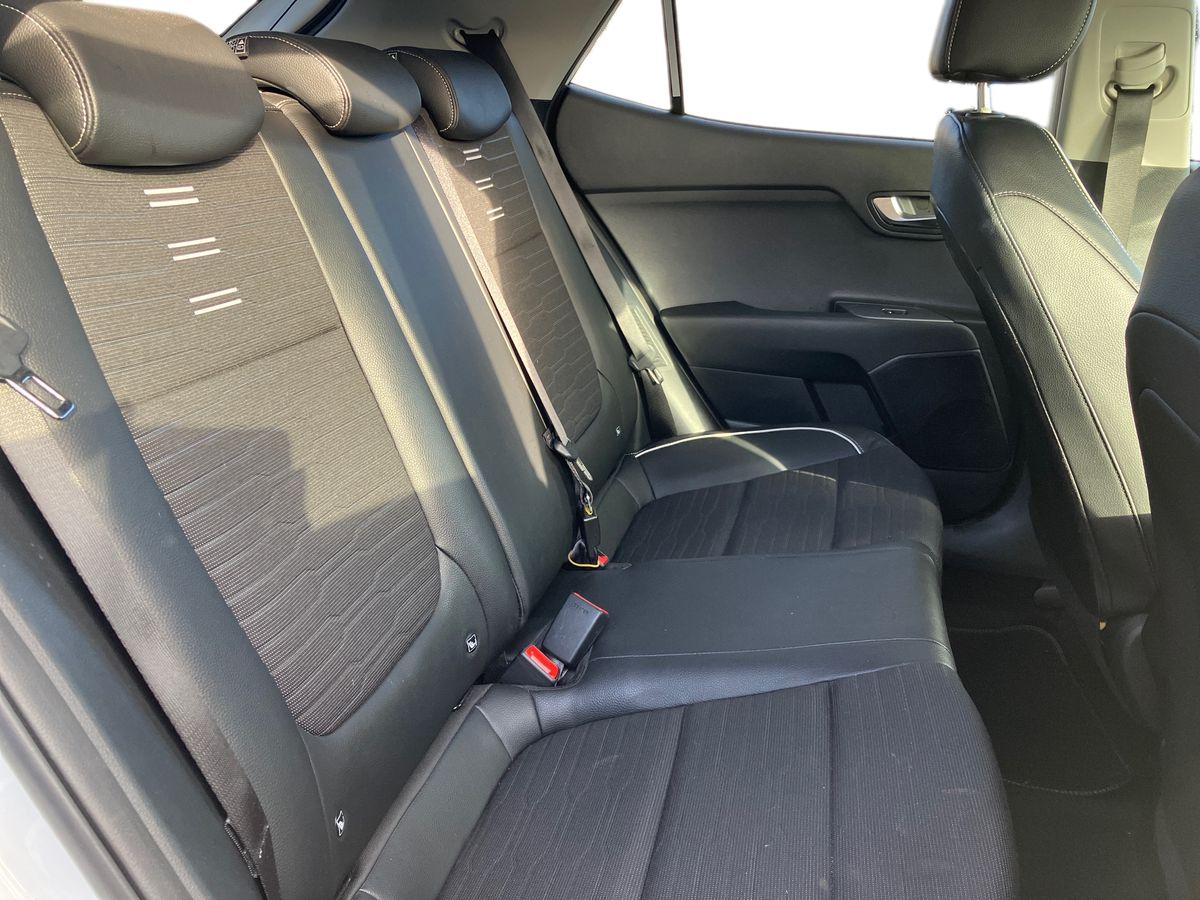 Used Kia Stonic 2024 for sale - 76491236: Photo 19