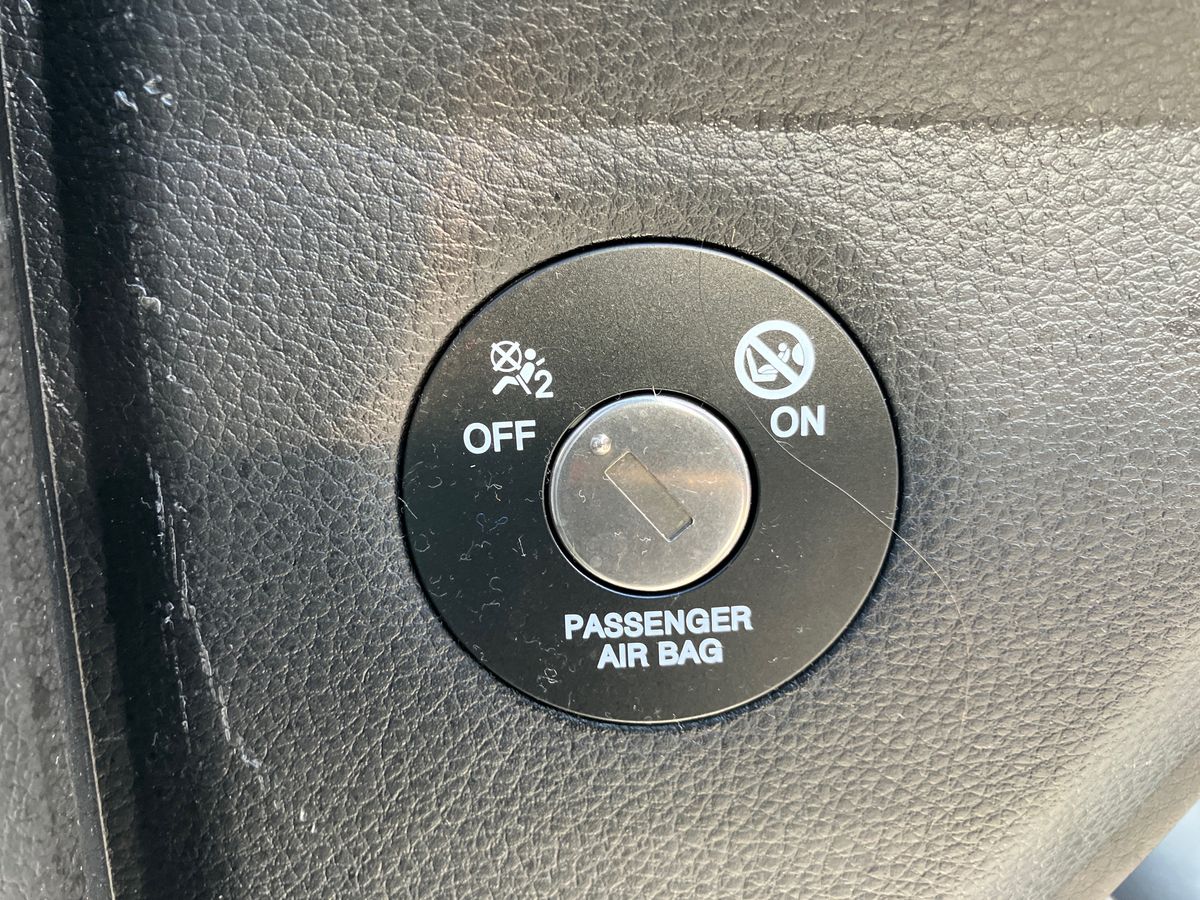 Used Kia Stonic 2024 for sale - 76491236: Photo 30