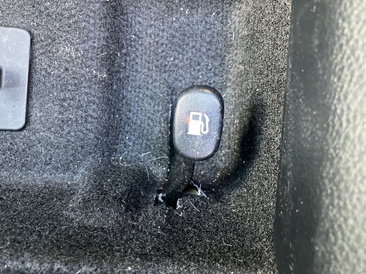 Used Kia Stonic 2024 for sale - 76491236: Photo 35