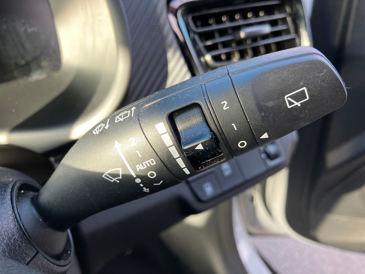 Used Kia Stonic 2024 for sale - 76491236: Photo 40