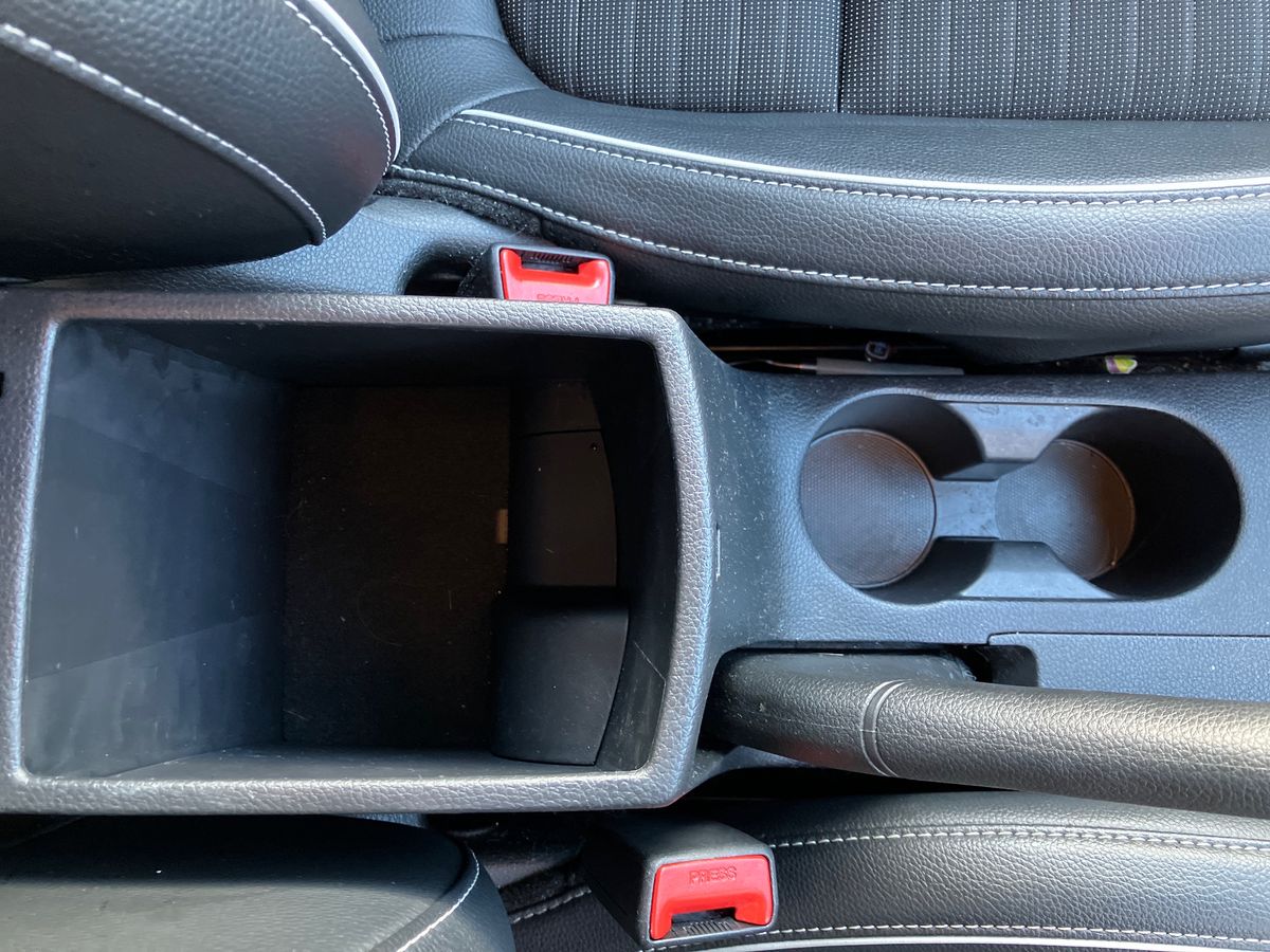 Used Kia Stonic 2024 for sale - 76491236: Photo 44