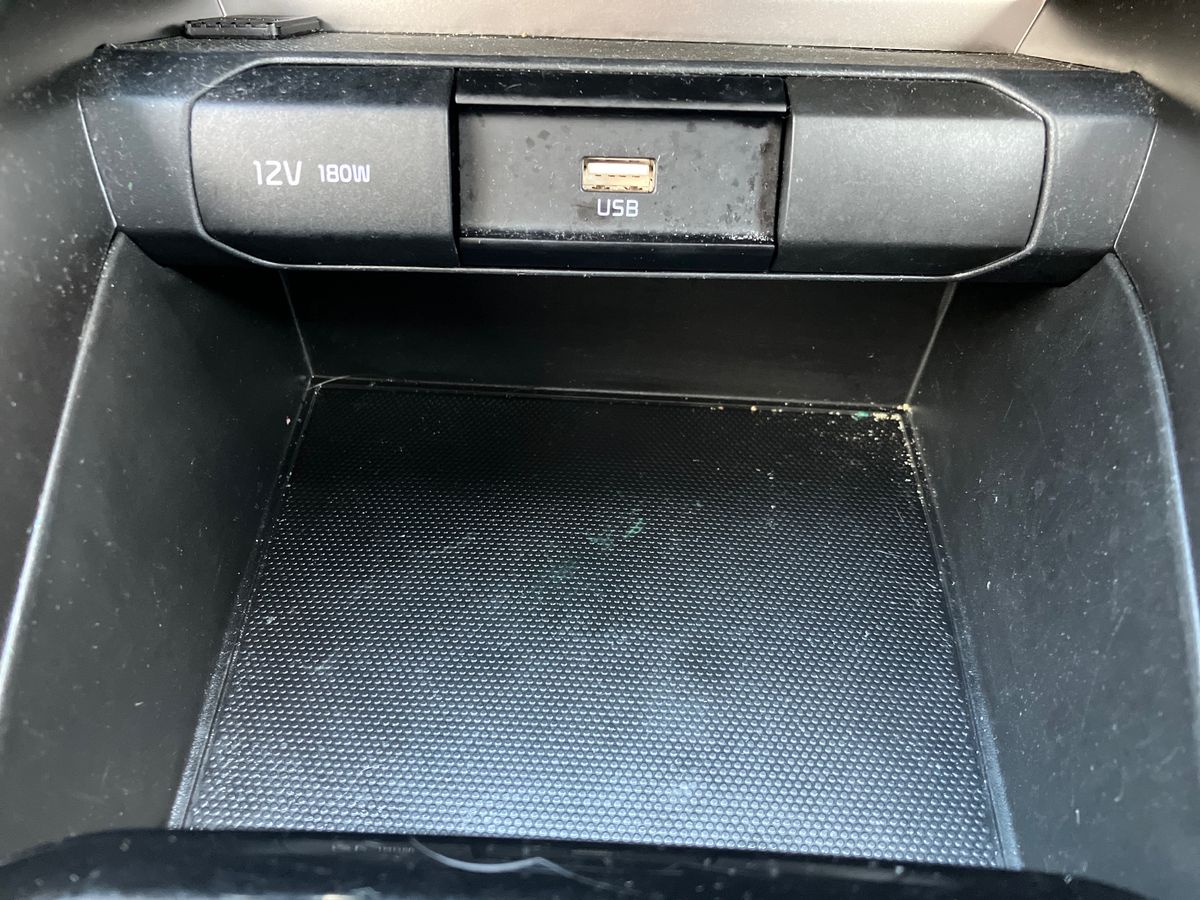 Used Kia Stonic 2024 for sale - 76491236: Photo 47