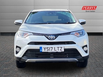 Used Toyota RAV4 2017 for sale - 75785360: Photo