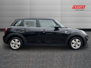 Used MINI Hatch 2020 for sale - 76330667: Photo