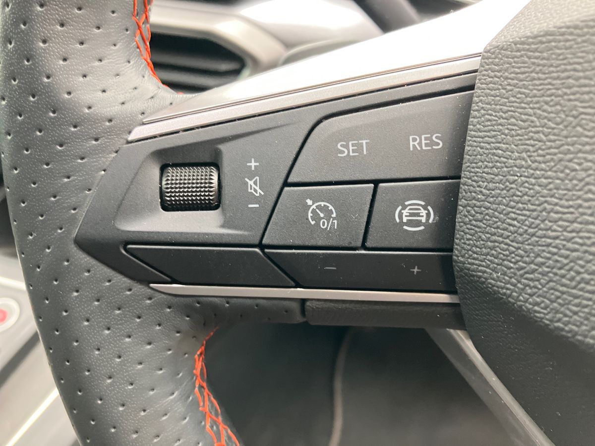 Used SEAT Leon 2025 for sale - 76807884: Photo 17