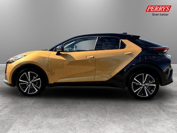 Used Toyota C-HR 2024 for sale - 78551969: Photo