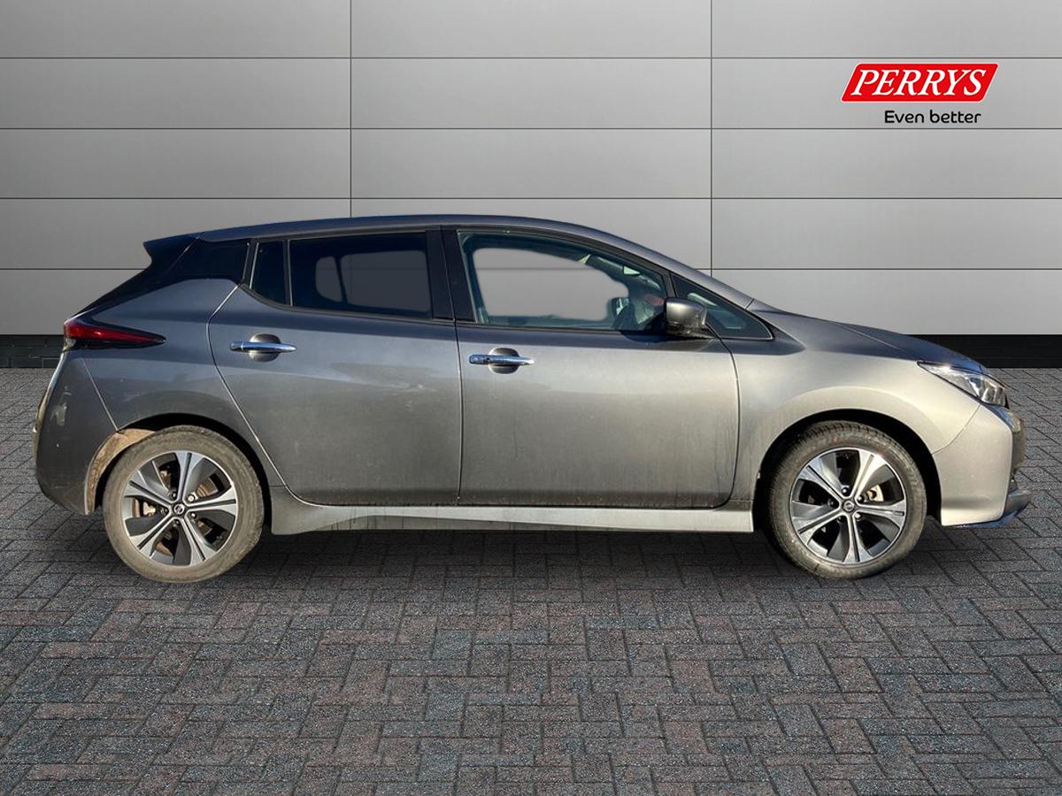 Used Nissan Leaf 2020 for sale - 76650638: Photo 3