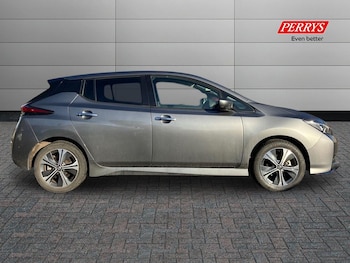 Used Nissan Leaf 2020 for sale - 76650638: Photo