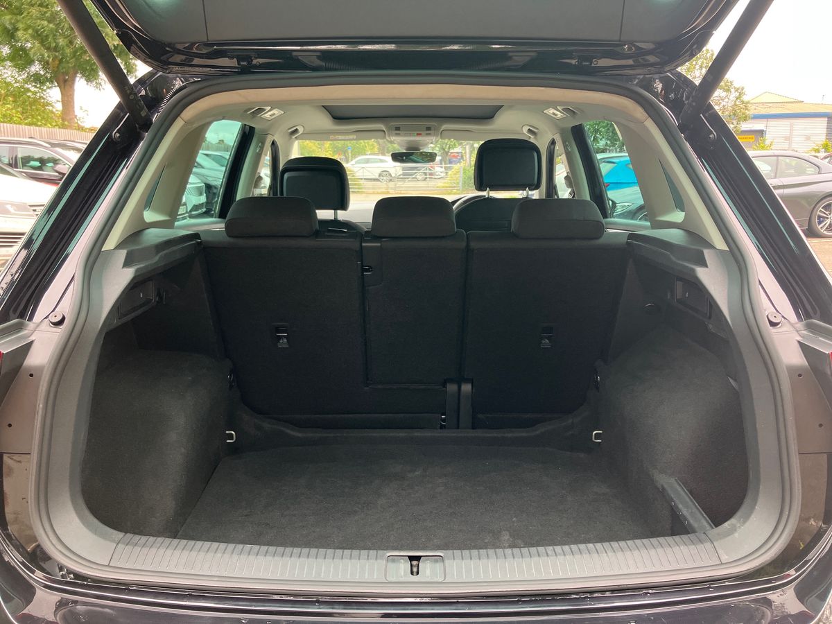 Used Volkswagen Tiguan 2021 for sale - 75904058: Photo 21