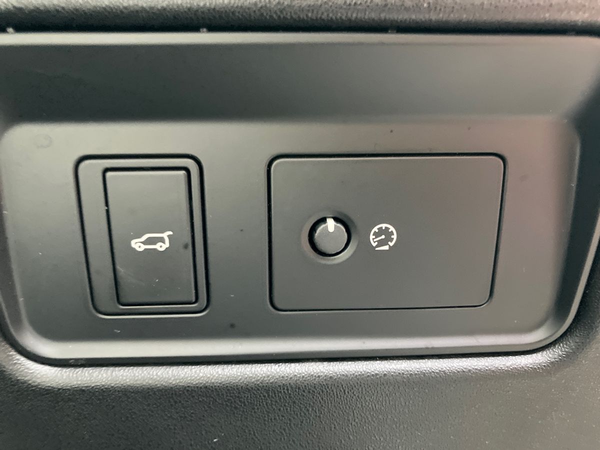 Used Land Rover Discovery 2021 for sale - 76931822: Photo 41