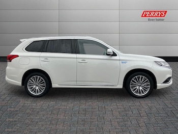 Used Mitsubishi Outlander 2021 for sale - 76958037: Photo