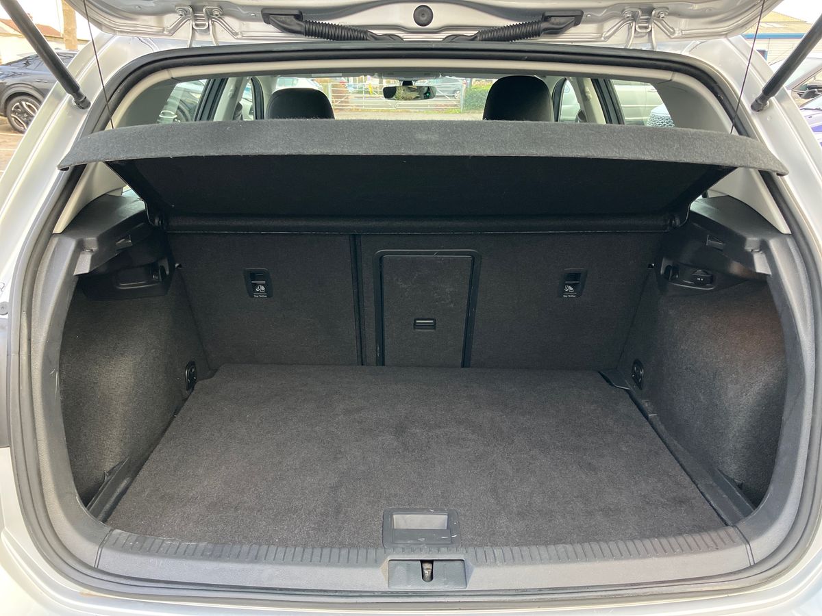 Used Volkswagen Golf 2018 for sale - 76706862: Photo 20