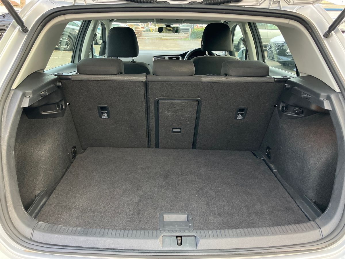 Used Volkswagen Golf 2018 for sale - 76706862: Photo 21