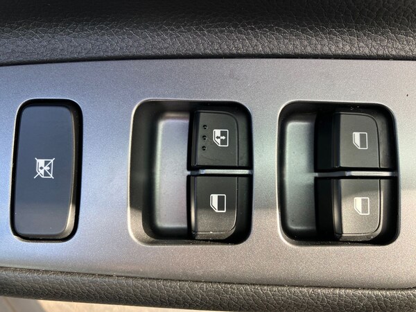 Used Kia Stonic 2022 for sale - 75970670: Photo 19