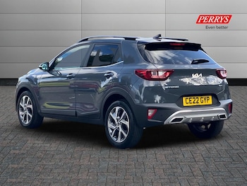 Used Kia Stonic 2022 for sale - 75970670: Photo 2