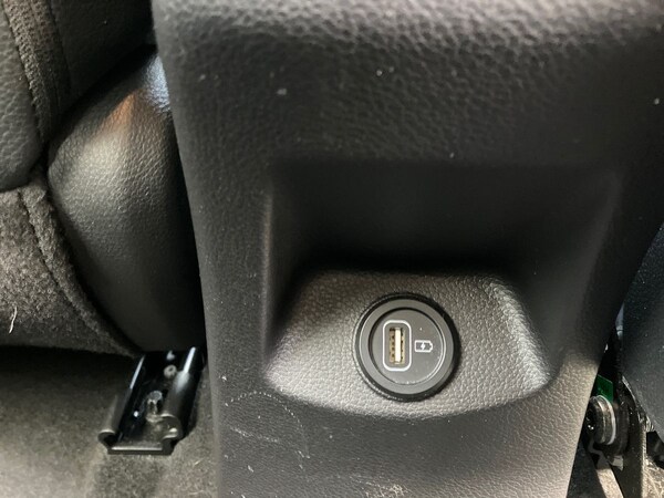 Used Kia Stonic 2022 for sale - 75970670: Photo 30