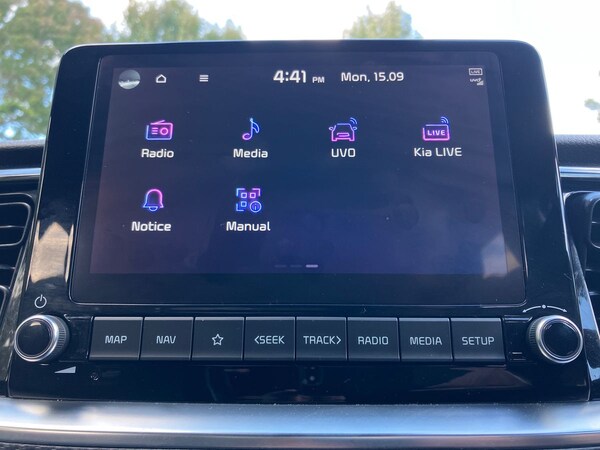 Used Kia Stonic 2022 for sale - 75970670: Photo 50