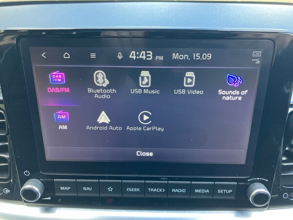 Used Kia Stonic 2022 for sale - 75970670: Photo 54