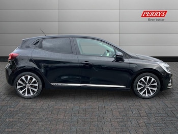 Used Renault Clio 2021 for sale - 76449977: Photo