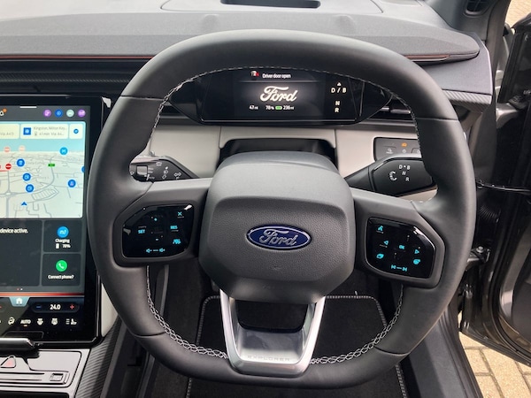 Used Ford Explorer 2024 for sale - 74924046: Photo 19