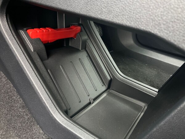 Used Ford Explorer 2024 for sale - 74924046: Photo 31