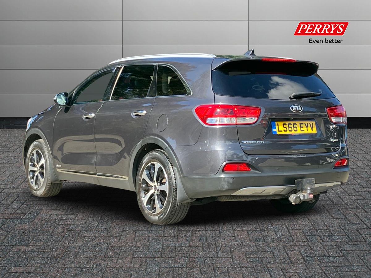 Used Kia Sorento 2016 for sale - 76035296: Photo 2