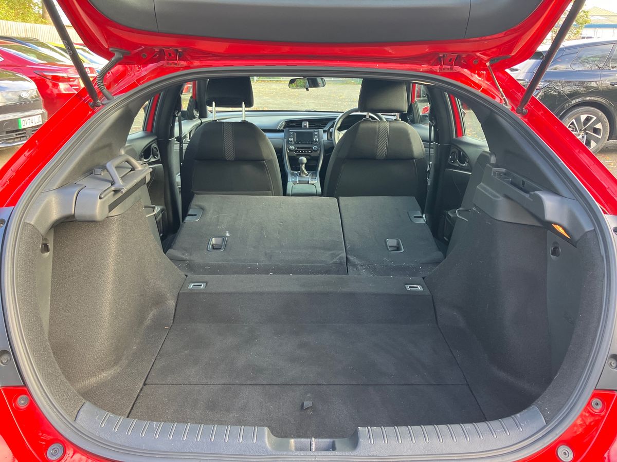 Used Honda Civic 2018 for sale - 77417793: Photo 23