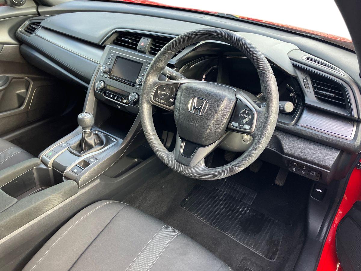 Used Honda Civic 2018 for sale - 77417793: Photo 8