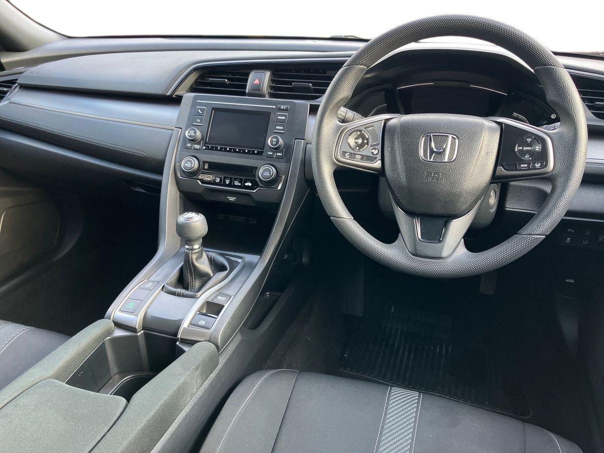 Used Honda Civic 2018 for sale - 77417793: Photo 9